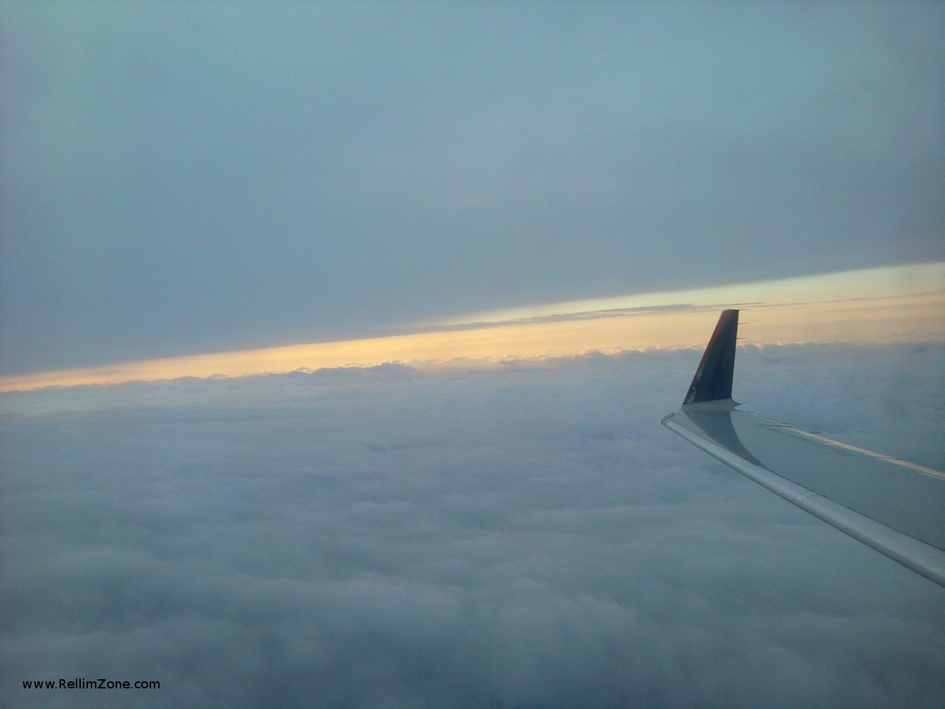 Sunrise from waaaaaaay up high. Sunrise from waaaaaaay up high.